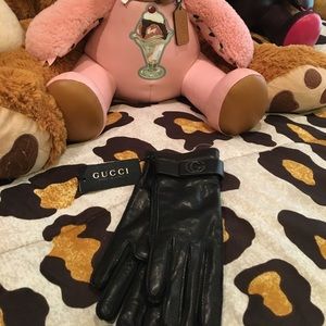 Gucci leather gloves